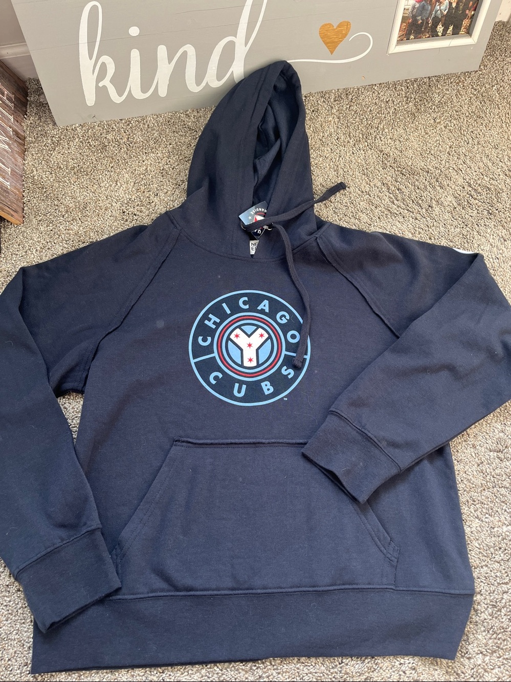New with tags Ladies Chicago Cubs new era size large hoodie sweatshirt